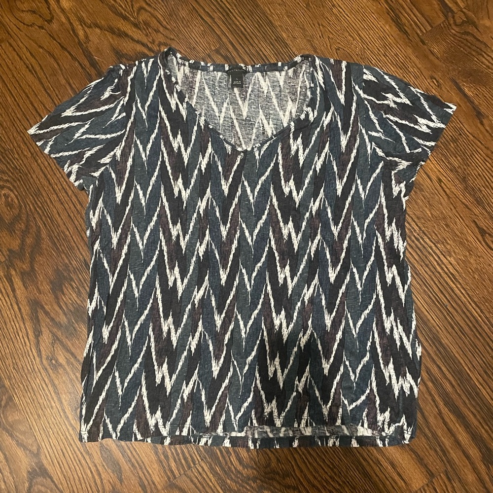 Ann Taylor Chevron Patterned V-Neck Top